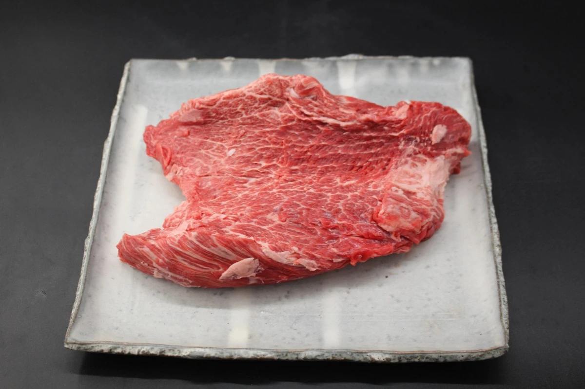 【現品限り】近江牛マルカワ塊肉792g【レア商品】