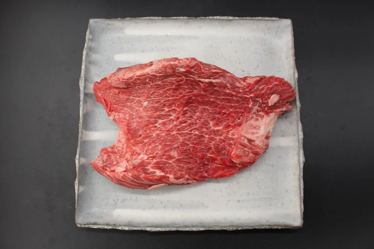 【現品限り】近江牛マルカワ塊肉792g【レア商品】