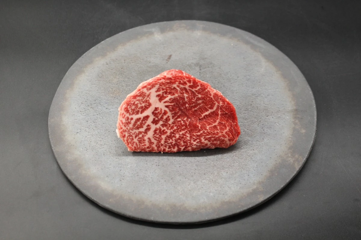 【現品限り】近江牛マルシン塊肉358g【レア商品】