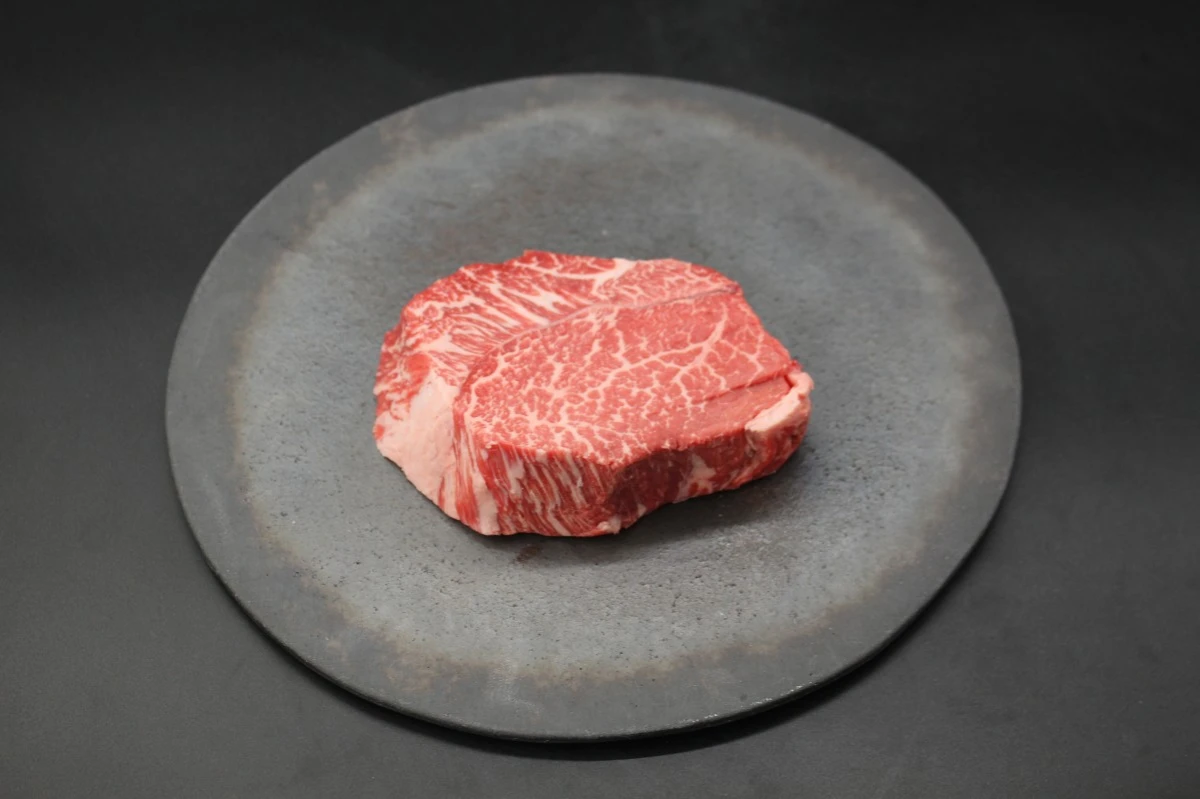 【現品限り】近江牛マルシン塊肉417g【レア商品】