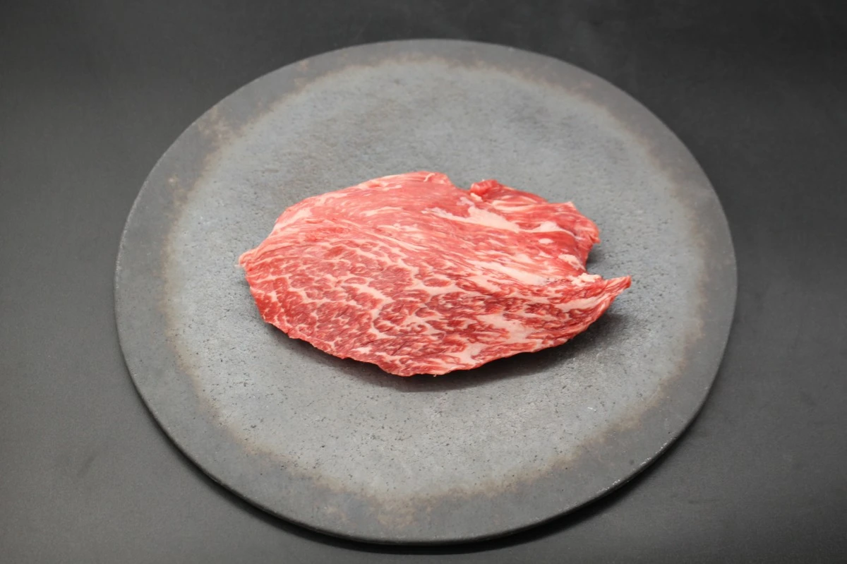 【現品限り】近江牛カメノコ塊肉290g【レア商品】