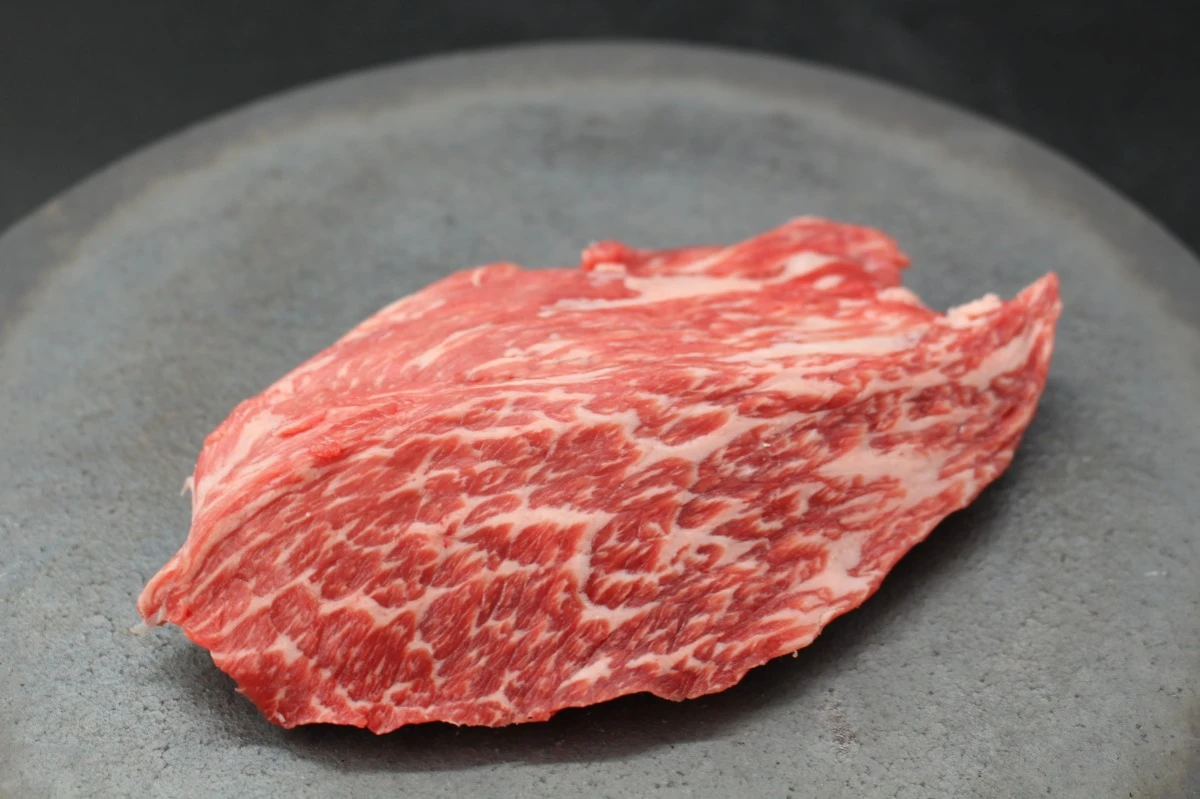 【現品限り】近江牛カメノコ塊肉290g【レア商品】
