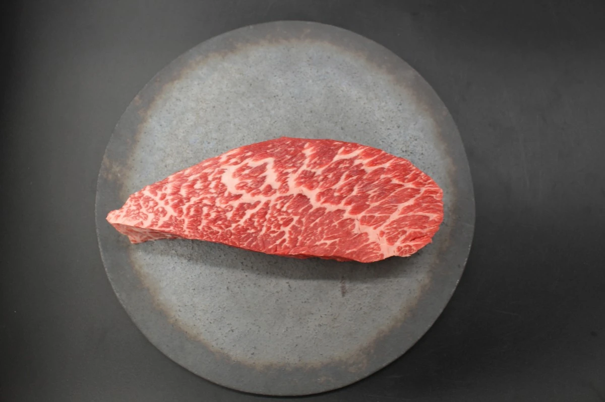 【現品限り】近江牛カメノコ塊肉538g【レア商品】