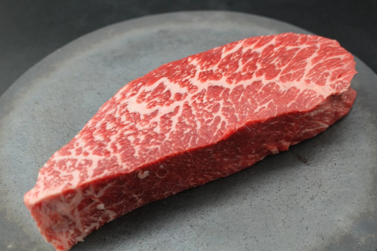 【現品限り】近江牛カメノコ塊肉538g【レア商品】