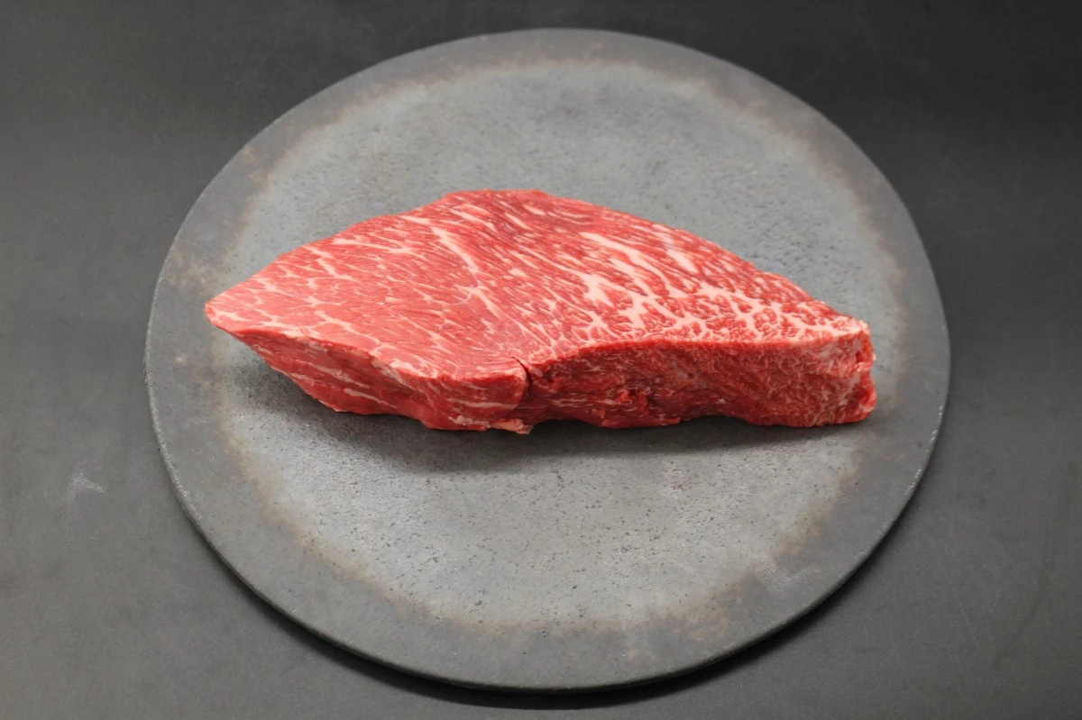 【現品限り】近江牛カメノコ塊肉469g【レア商品】