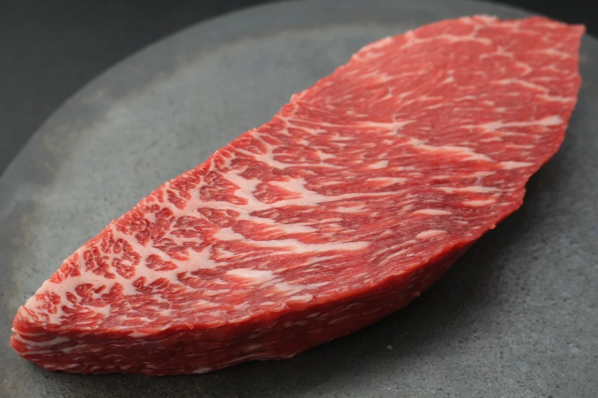 【現品限り】近江牛カメノコ塊肉469g【レア商品】