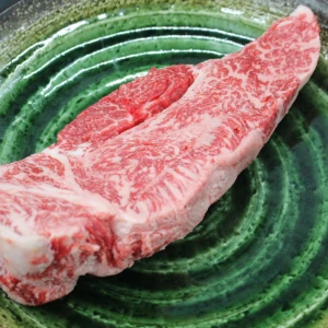 【現品限り】近江牛訳あり塊肉600g【バーベキューにオススメ】