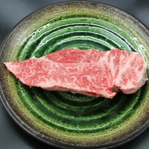 【現品限り】近江牛訳あり塊肉560g【バーベキューにオススメ】