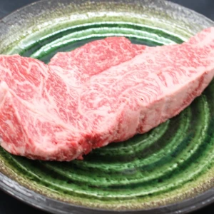 【現品限り】近江牛訳あり塊肉770g【バーベキューにオススメ】