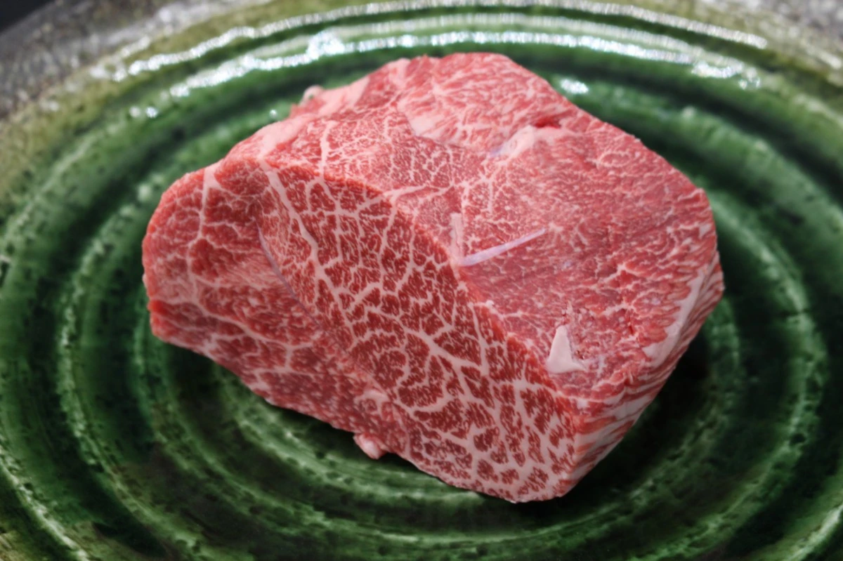 【いい肉の日】近江牛希少部位とうがらし塊肉462g【ローストビーフに！】