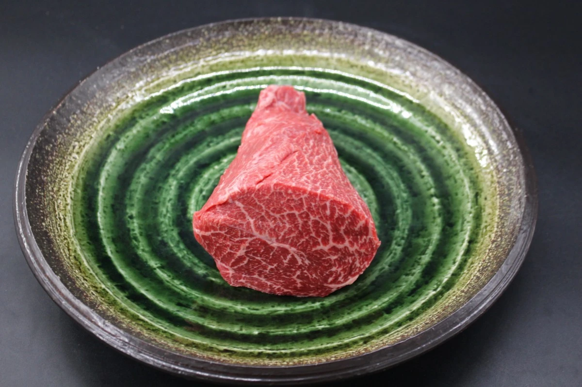 【いい肉の日】近江牛希少部位とうがらし塊肉443g【ローストビーフに！】