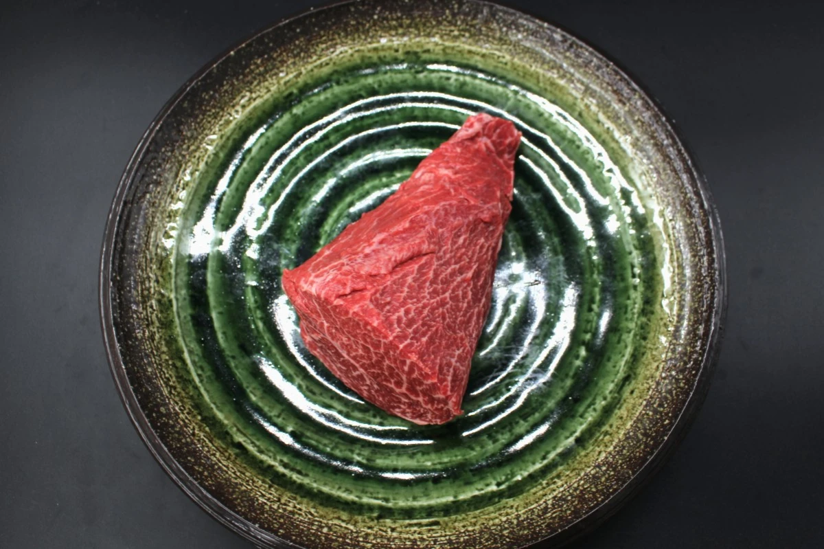 【いい肉の日】近江牛希少部位とうがらし塊肉443g【ローストビーフに！】