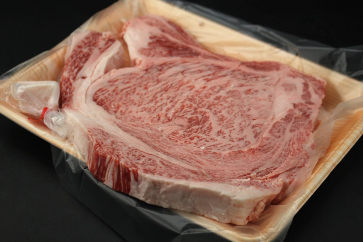 【いい肉の日】近江牛極厚リブロースステーキ760g【通常価格より50％OFF】