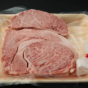 【いい肉の日】近江牛極厚リブロースステーキ640g【通常価格より50％OFF】