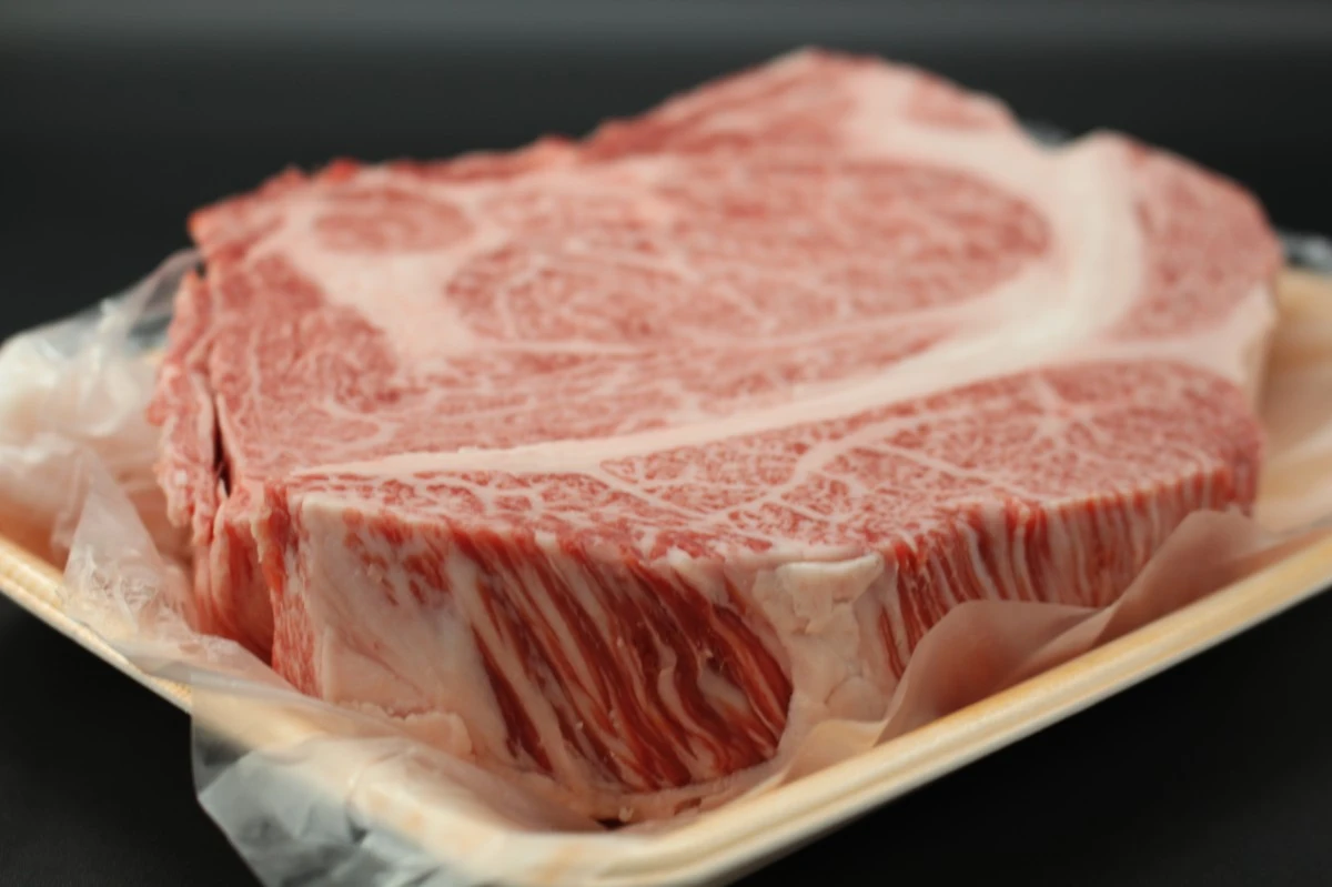 【いい肉の日】近江牛極厚モンスターリブロースステーキ1490g【通常価格より50％OFF】