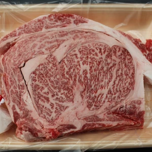【いい肉の日】近江牛極厚リブロースステーキ700g【通常価格より50％OFF】