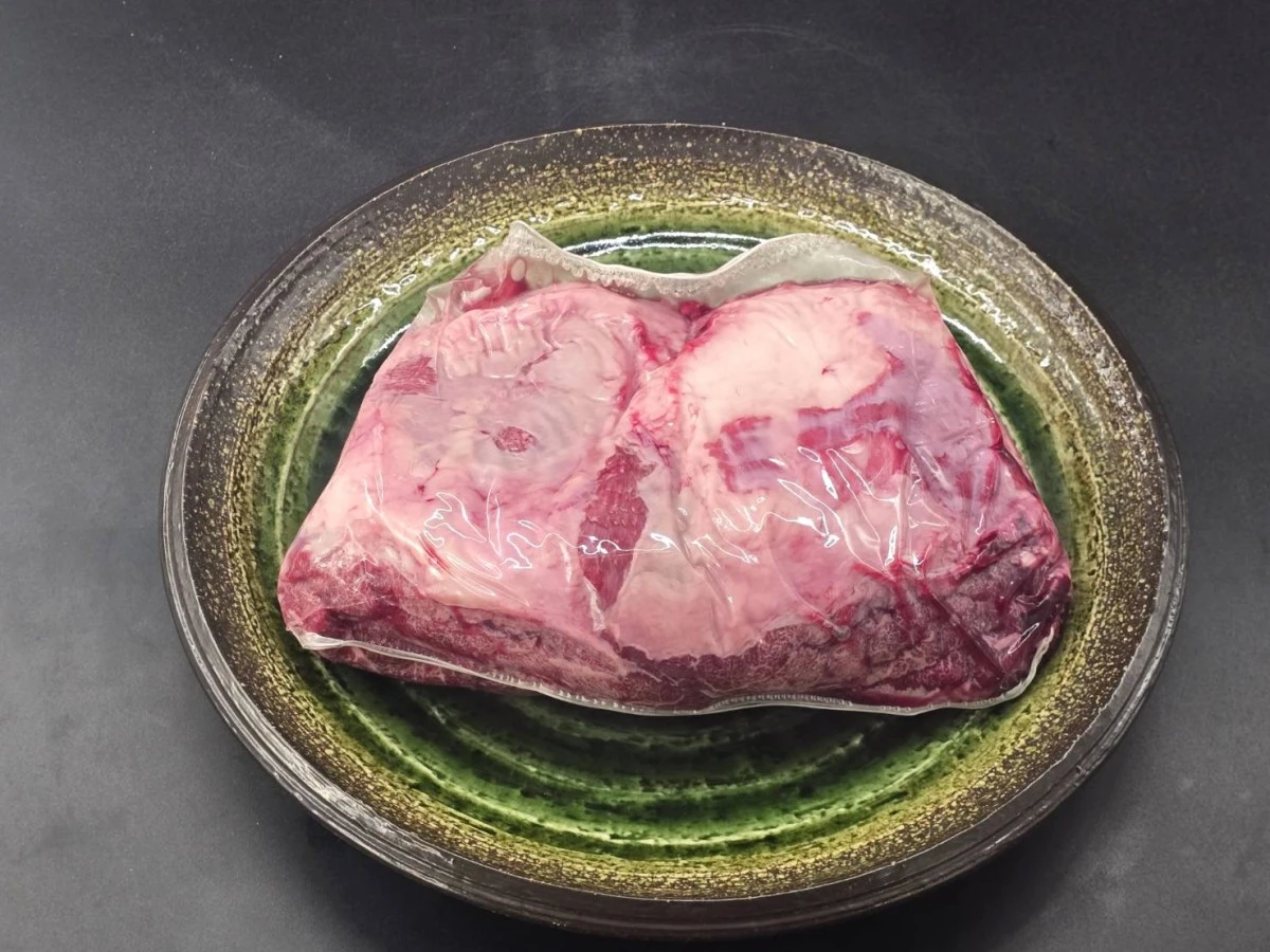 業販用＜激レア＞近江牛ツラミ塊肉1頭分(1.2~1.6KG)【筋引きなし】