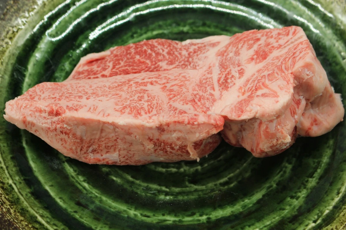 【現品限り】近江牛訳あり塊肉440g【バーベキューにオススメ】