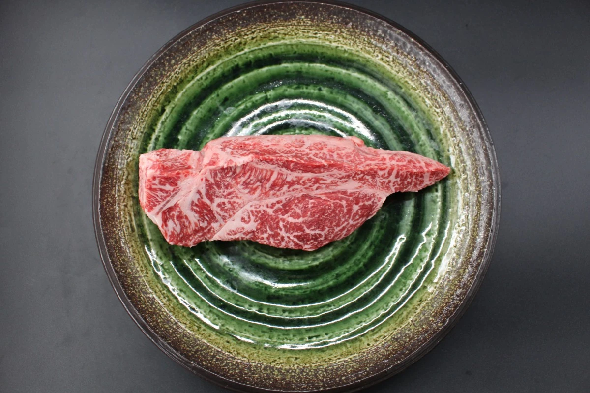 【現品限り】近江牛訳あり塊肉530ｇ