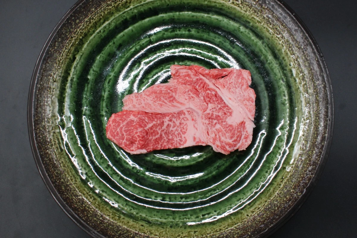 【現品限り】近江牛訳あり塊肉130ｇ※小さめ