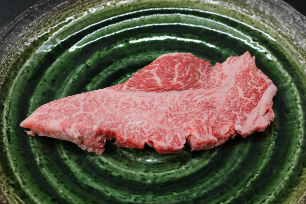 【現品限り】近江牛訳あり塊肉150ｇ※小さめ