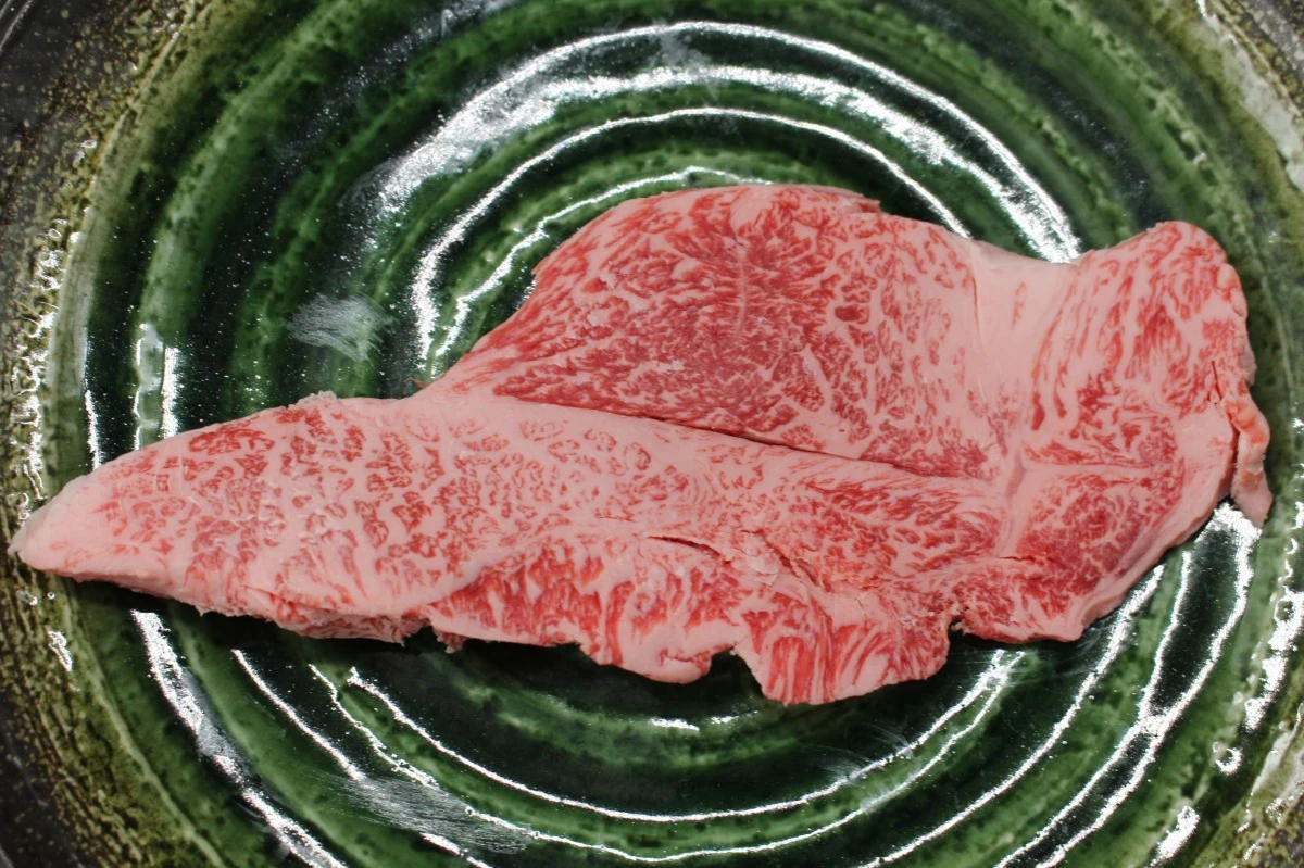 【現品限り】近江牛訳あり塊肉170ｇ※小さめ