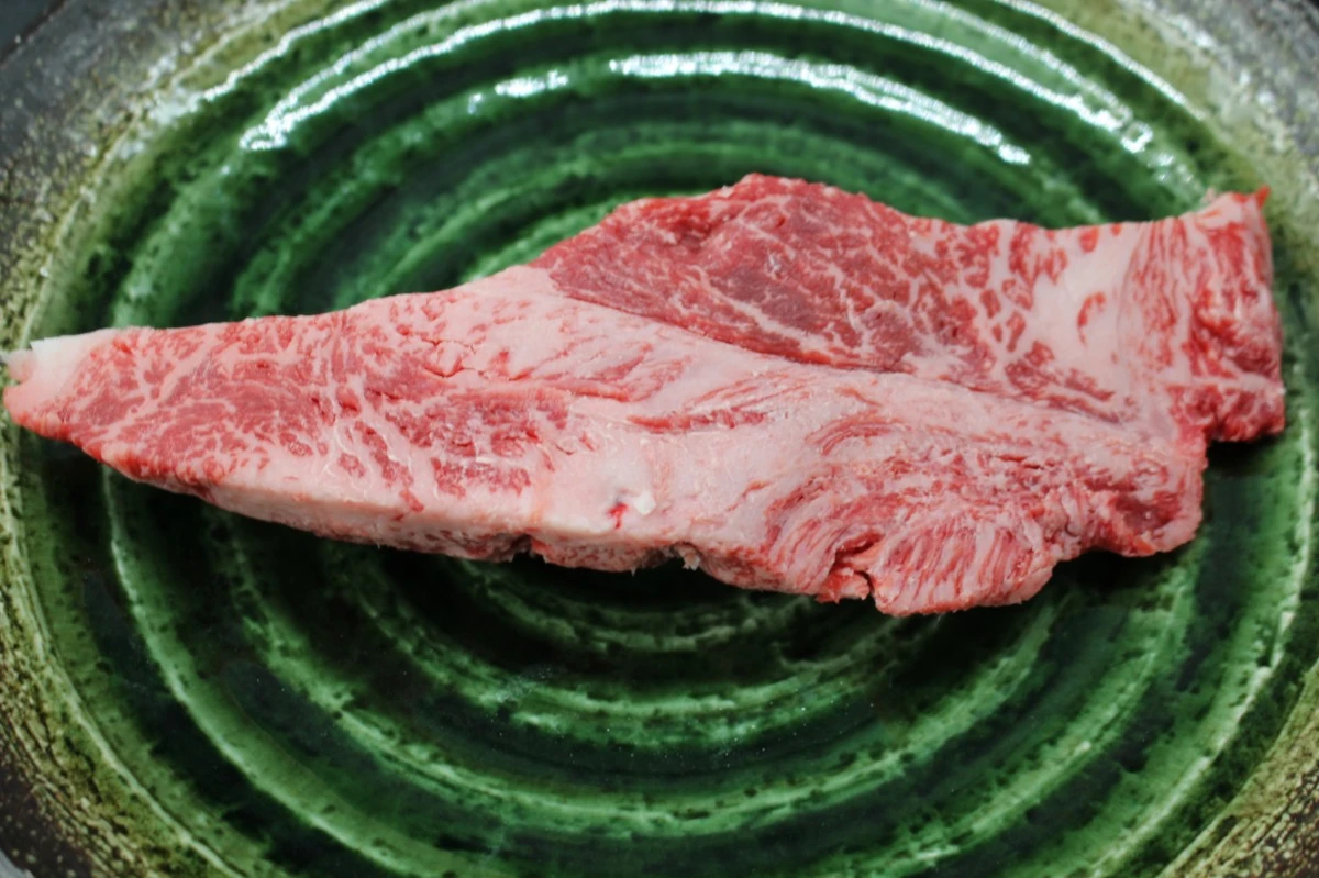 【現品限り】近江牛訳あり塊肉340ｇ