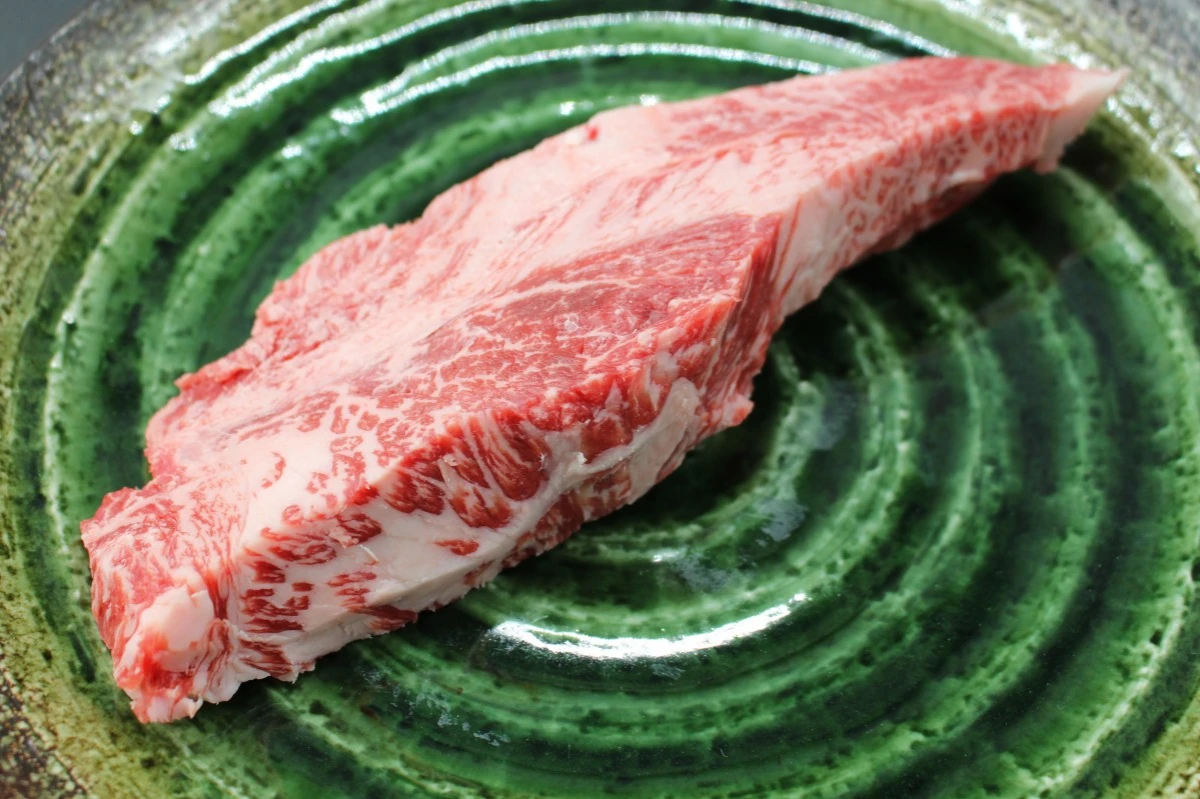 【現品限り】近江牛訳あり塊肉340ｇ