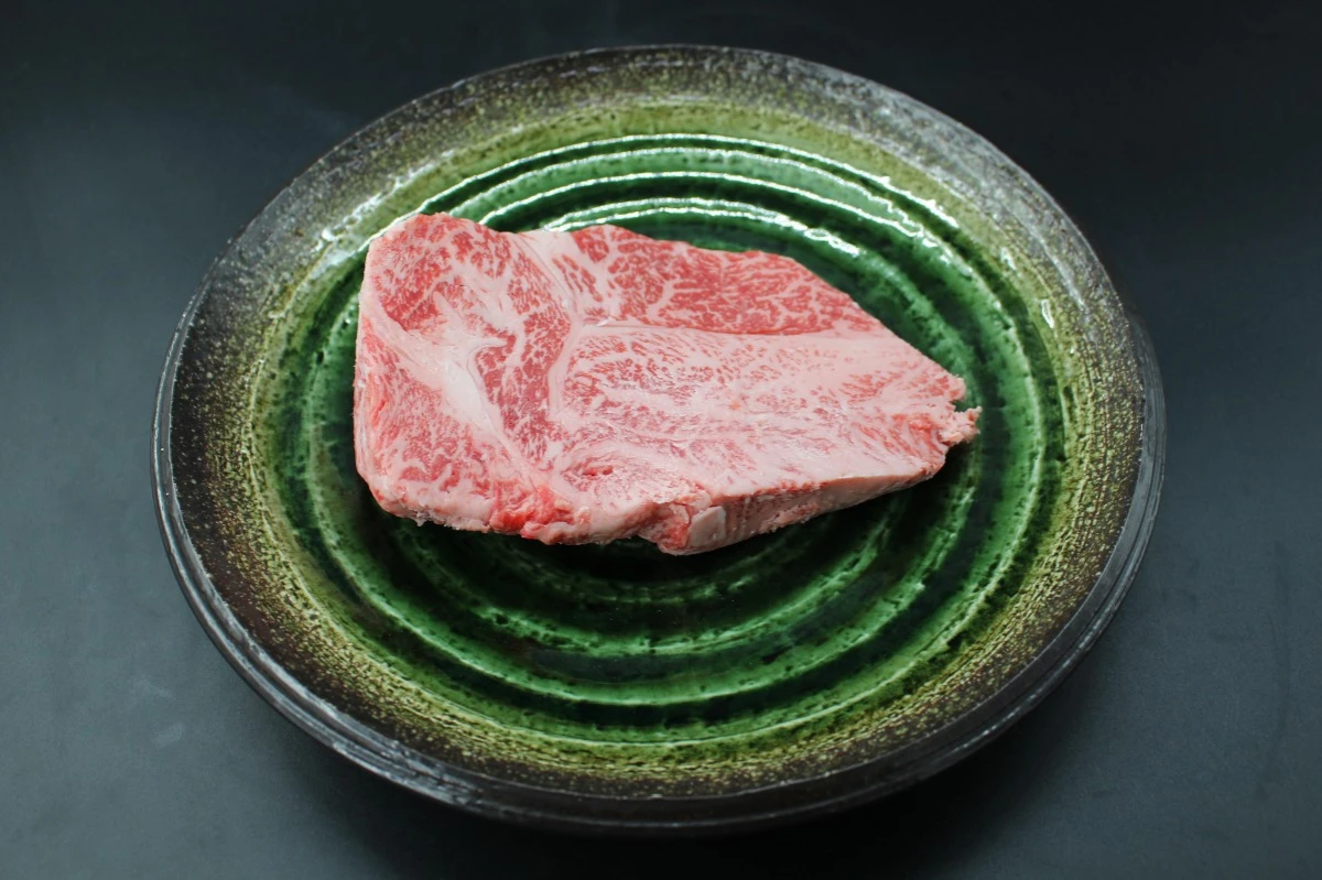 【現品限り】近江牛訳あり塊肉520ｇ
