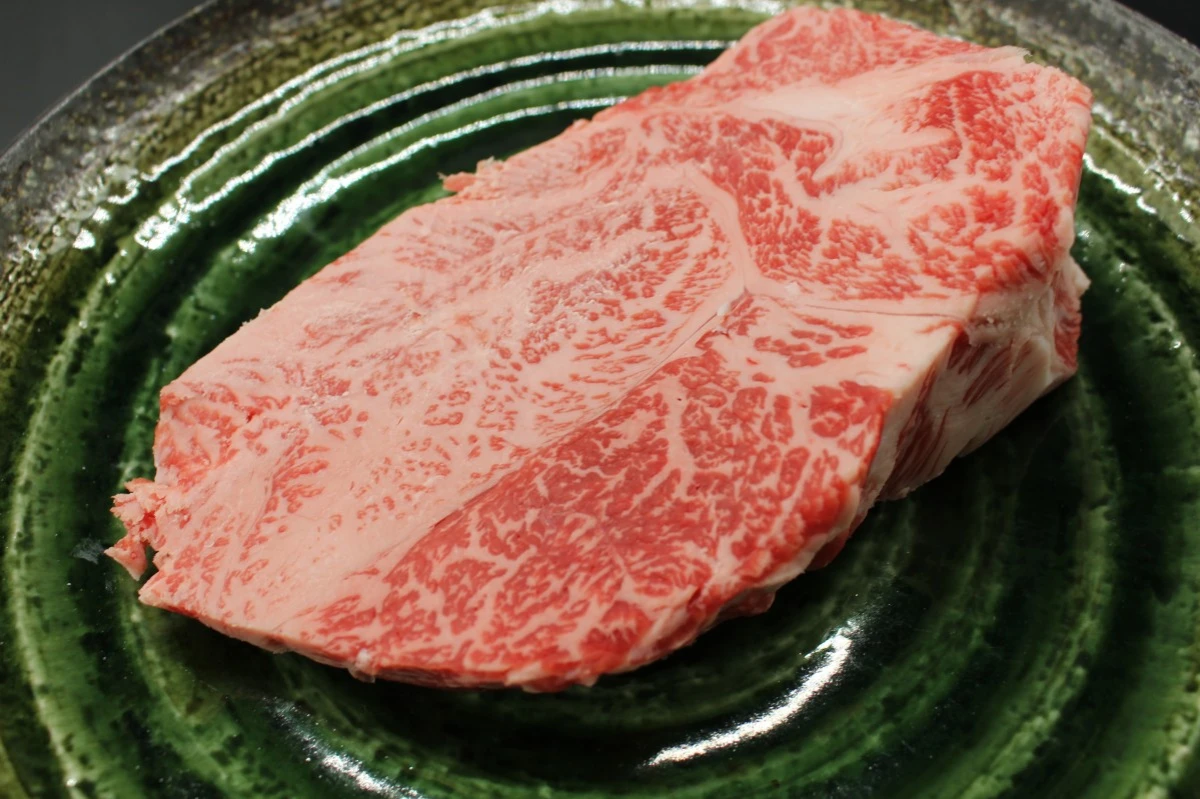 【現品限り】近江牛訳あり塊肉520ｇ