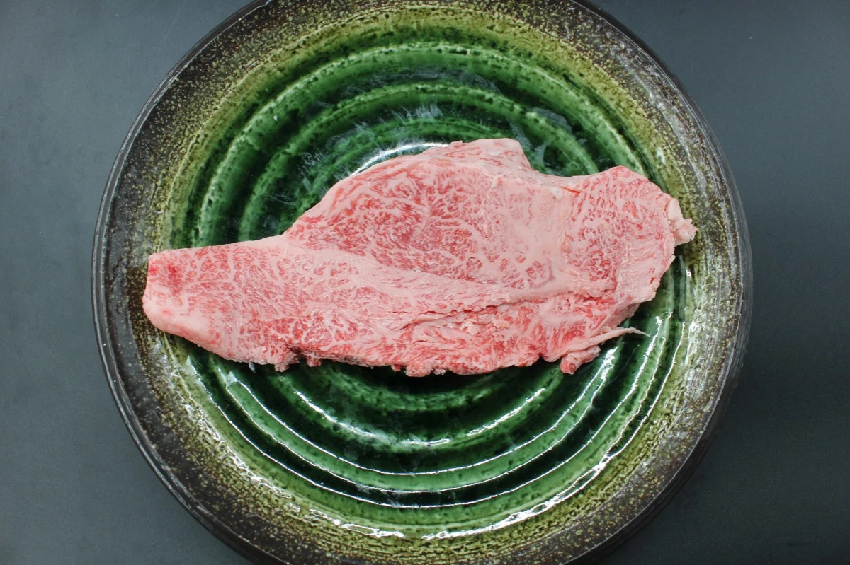 【現品限り】近江牛訳あり塊肉370ｇ