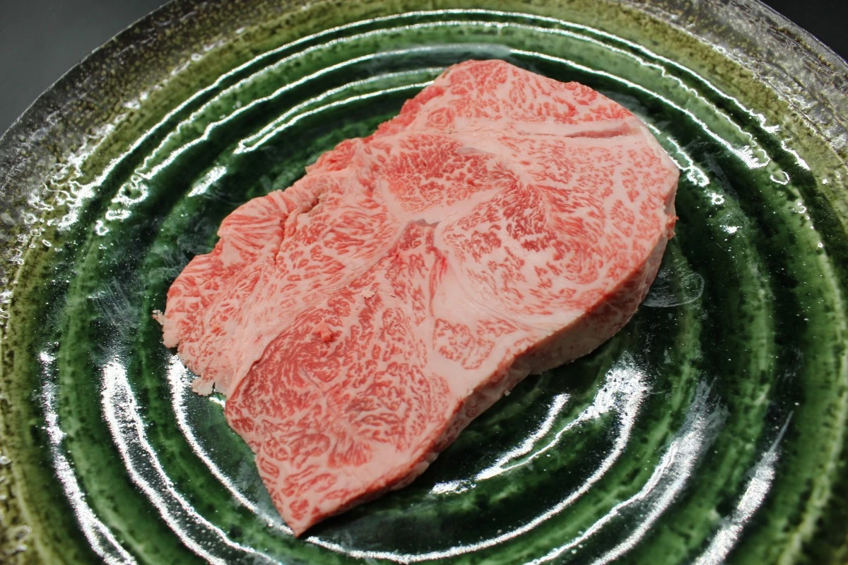 【現品限り】近江牛訳あり塊肉230ｇ