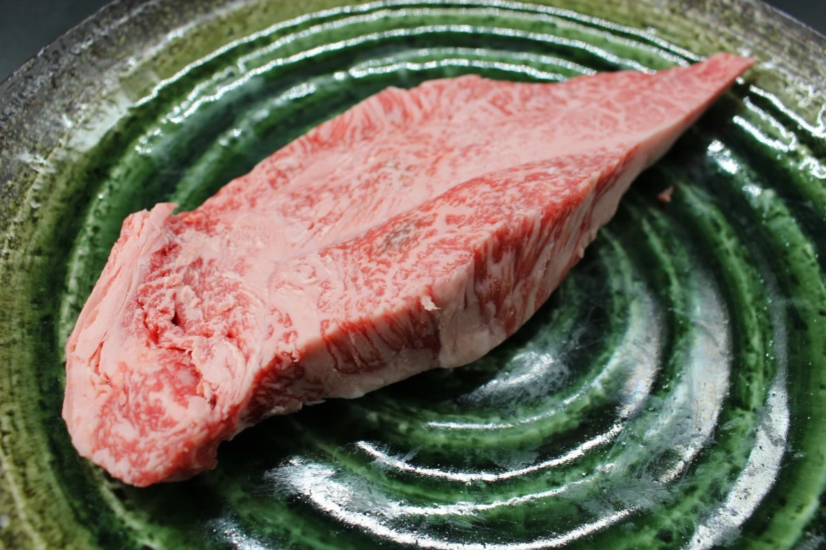 【現品限り】近江牛訳あり塊肉270ｇ
