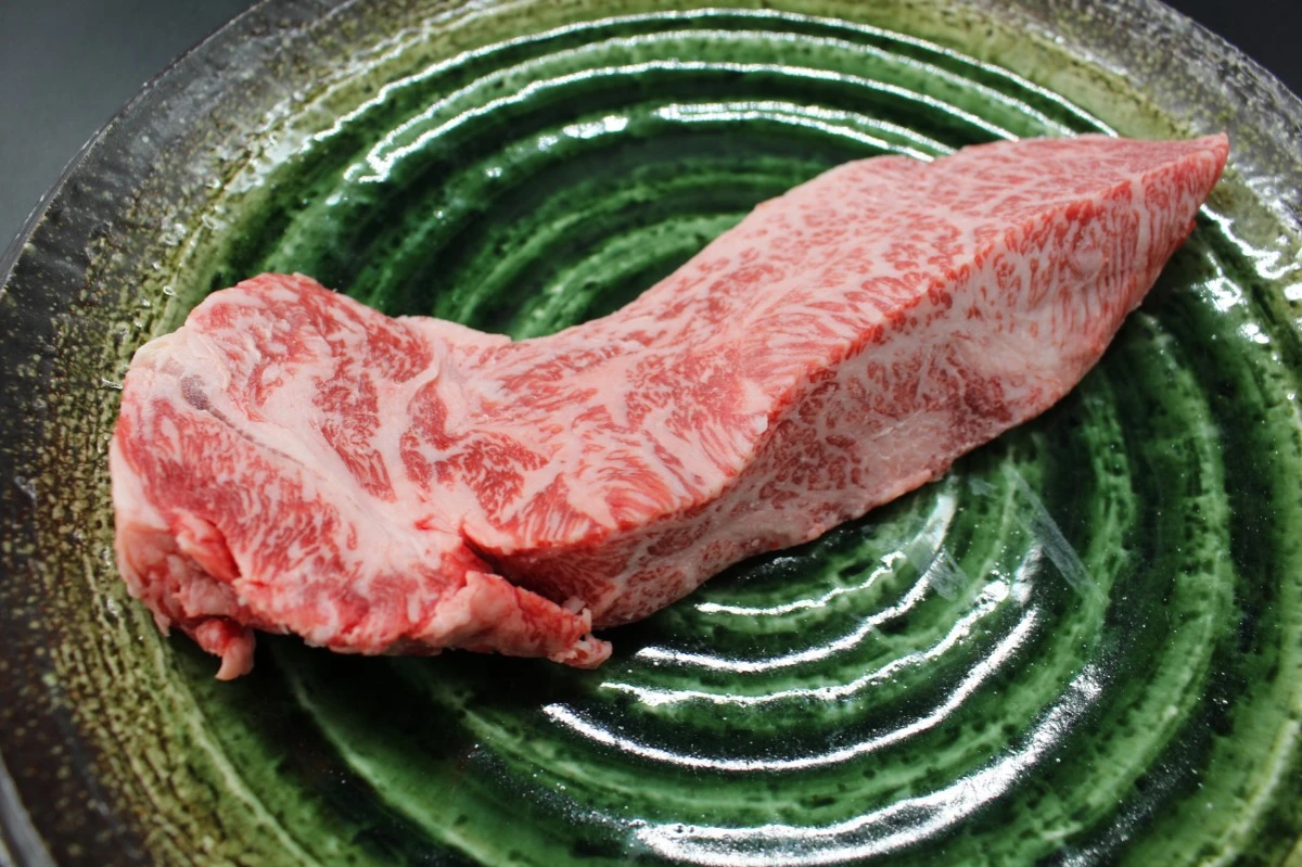 【現品限り】近江牛訳あり塊肉340ｇ