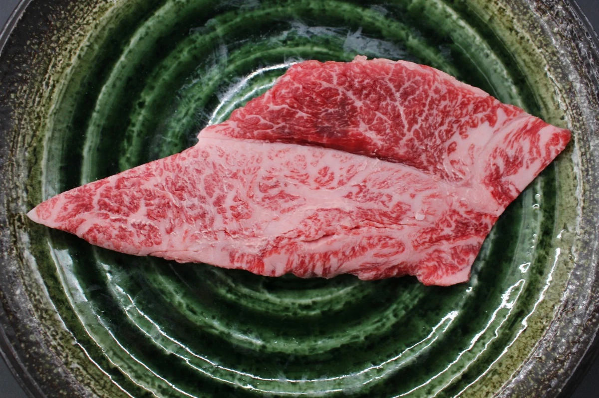 【現品限り】近江牛訳あり塊肉330ｇ