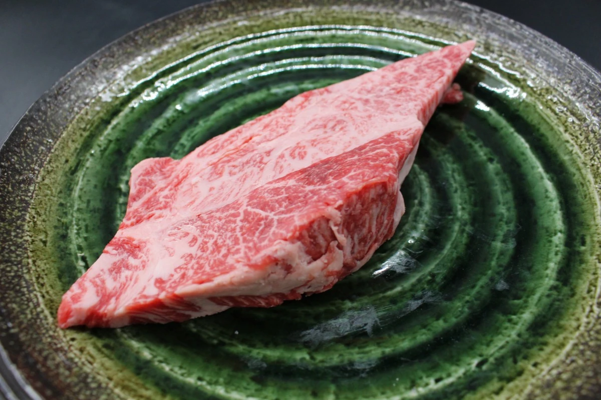 【現品限り】近江牛訳あり塊肉330ｇ